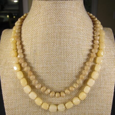Gorgeous vintage double strand yellow and tan stone necklace heavy 17" long