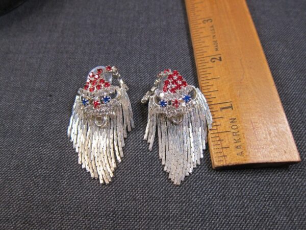 Amazing vintage Santa earrings rhinestone face hat chain beard silver-tone - Image 2