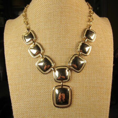 Gorgeous MINT Monet gold-tone statement necklace shiny squares 15-17" long
