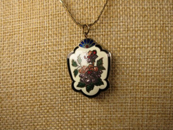 Beautiful vintage Cloisonne double sided pendant enamel flowers on 18" necklace - Image 3