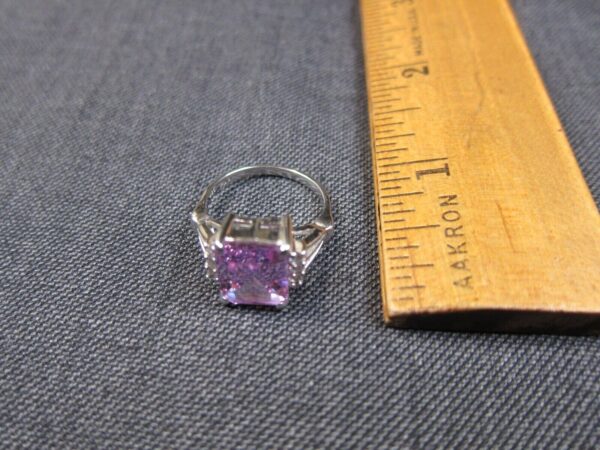 Gorgeous large purple rectangular CZ stone sterling silver ring size 7 - Image 2