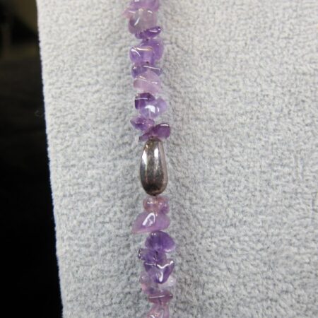 Beautiful 40" amethyst chip necklace w/sterling clasp & 'pebble' beads 925