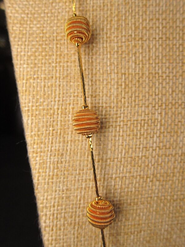 Gorgeous mint condition vintage 80s 90s Trifari necklace 30" gold-tone chain