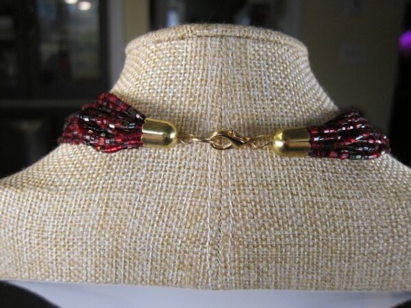 Gorgeous multi-strand 18" necklace with shiny glass seed beads in black and red - Image 3