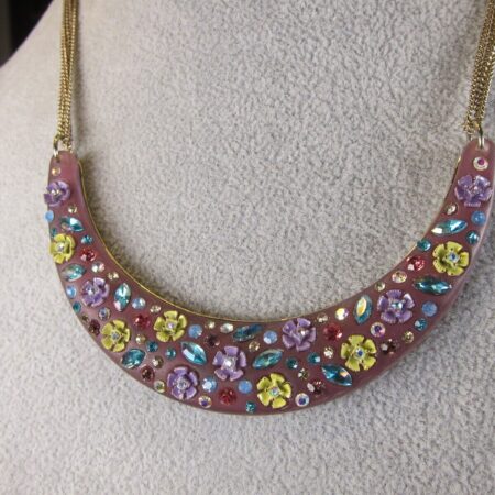 Gorgeous Betsey Johnson Spring Ahead bib chain necklace pink lucite flowers