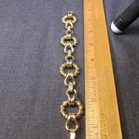 Gorgeous vintage St. John bracelet twisted gold-tone links 6.75"