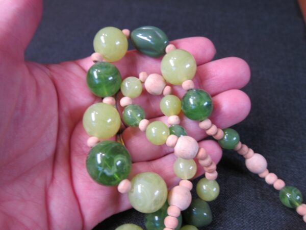 Beautiful spring greens acrylic and wood beaded two tier statement necklace 22" - Image 5