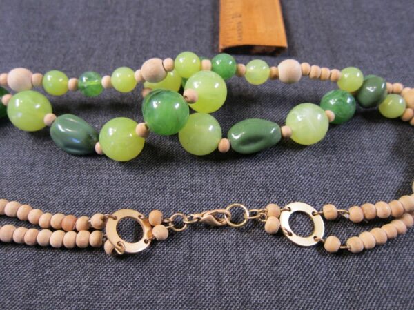 Beautiful spring greens acrylic and wood beaded two tier statement necklace 22" - Image 6