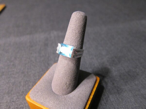 Gorgeous aqua blue glass and silver tone ring art deco or mid century style 5 - Image 3