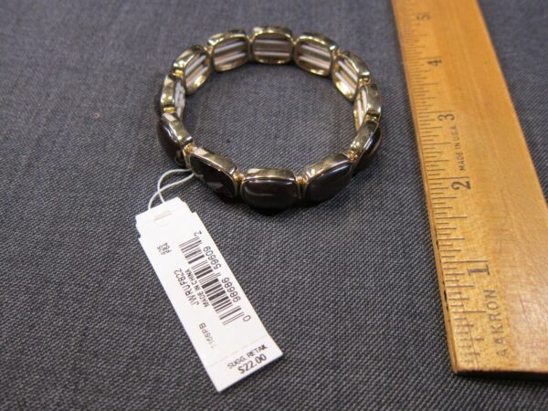 Beautiful Liz Claiborne stretch bracelet NWT New $22 price tag purple red - Image 2