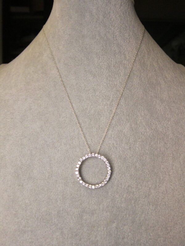Stunning sterling silver 925 18" chain necklace w/large CZ circle pendant