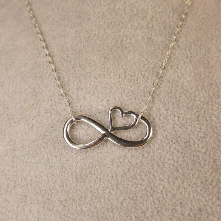 Gorgeous clean shiny 18" sterling silver necklace by EFY Infinity heart 925