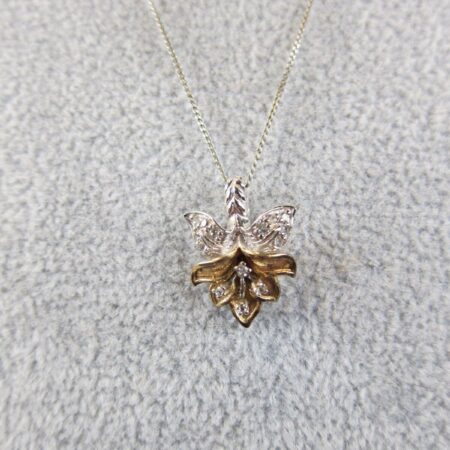 Gorgeous mixed metals gold plated sterling silver flower necklace 21" 925 CC