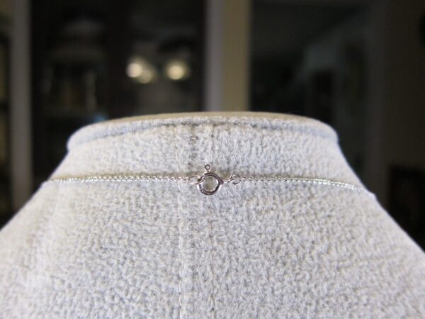 Stunning Michael Anthony 14K white gold fancy cross necklace 17" chain 2.8g - Image 4