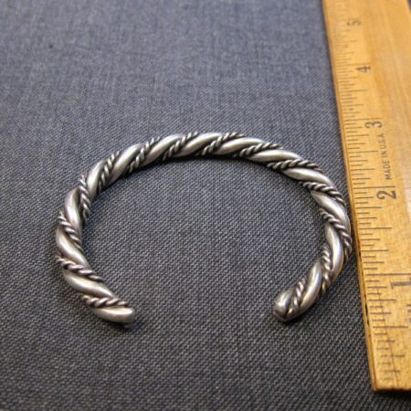 Beautiful, thick, twisted sterling silver 36.7g cuff bracelet 6.75" around