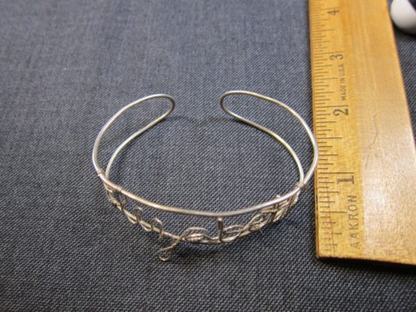 Neat vintage sterling silver wire cuff bracelet Elizabeth name bend to fit - Image 2