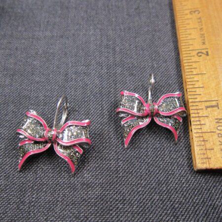 Gorgeous unsigned Betsey Johnson black glitter hot pink bow earrings CUTE!