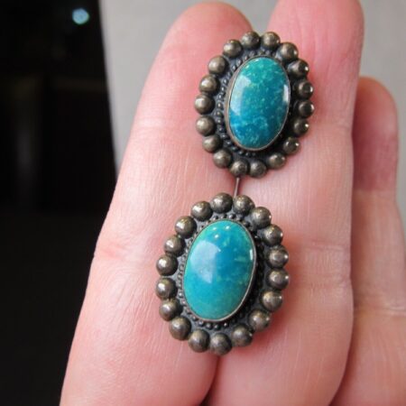 Beautiful teal green stone sterling silver vintage screw-back clip-on earrings!